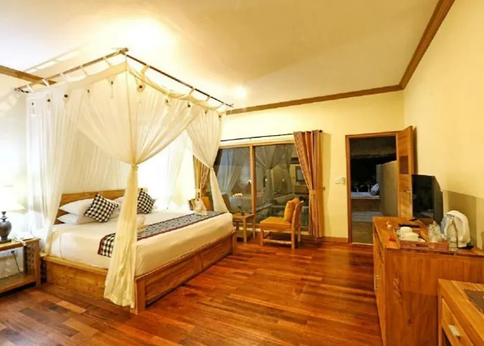 Bhanuswari Otel 4*